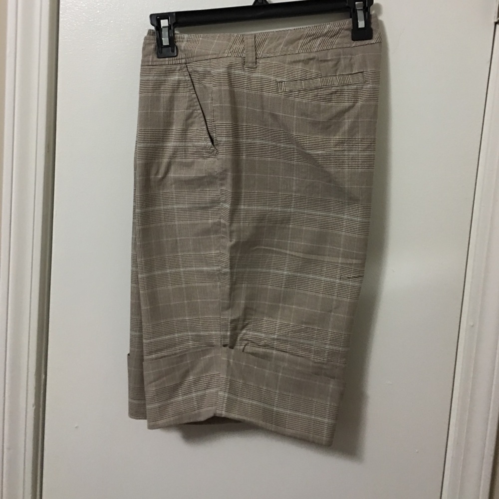 Gap Houndstooth Stretch Bermuda Shorts ☀️🌺